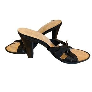 Kenneth Cole black slip in heels with silver buckle